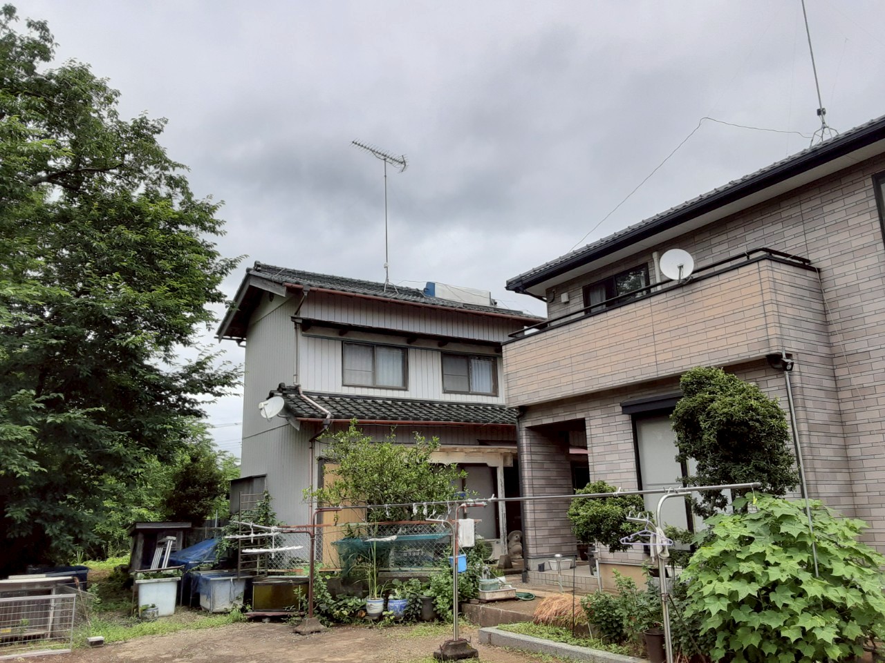 屋根と周辺環境の視認